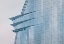 De 5 meest bijzondere glazen gebouwen