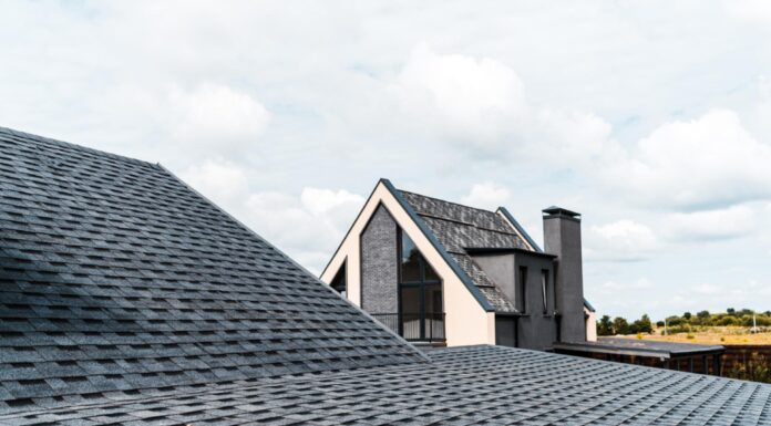 Energie besparen door dakisolatie Depositphotos_289999036_S